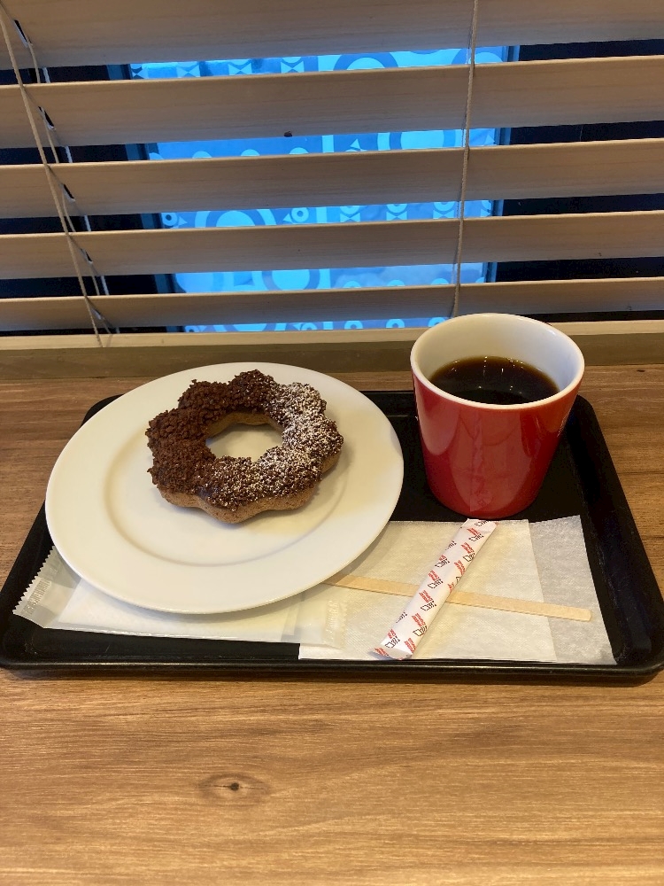 ドーナツと朝🍩&omega;☀️