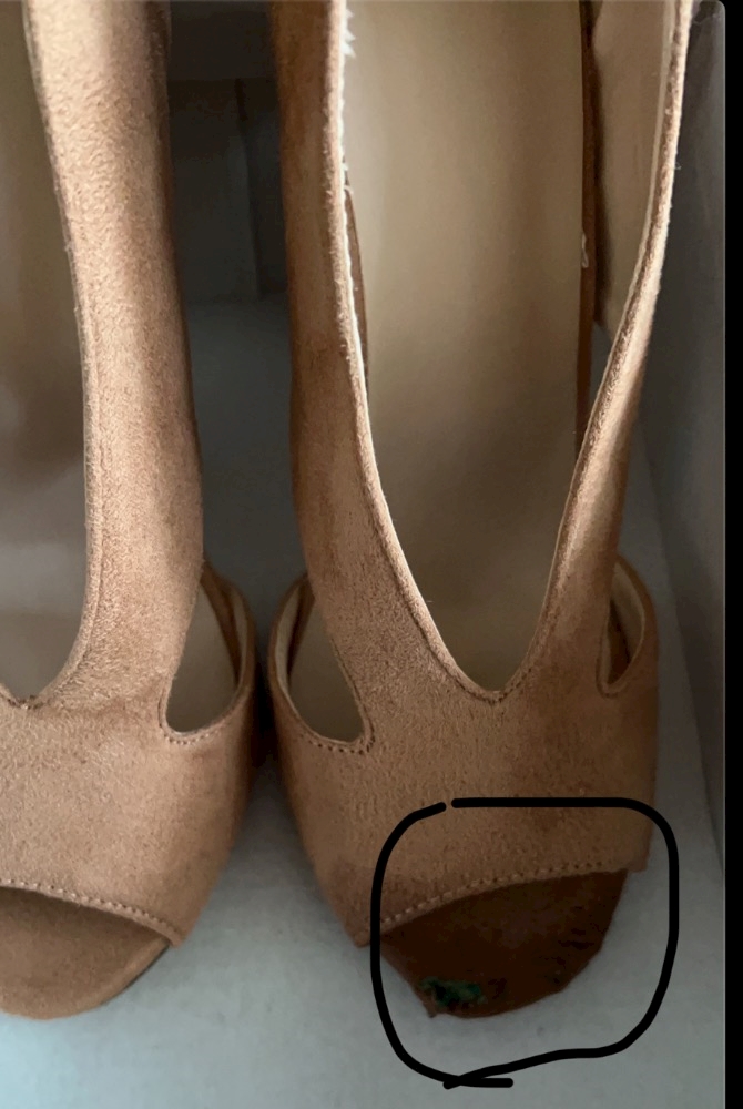 一度も履いていないのに、、、