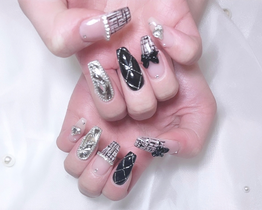 💅🖤