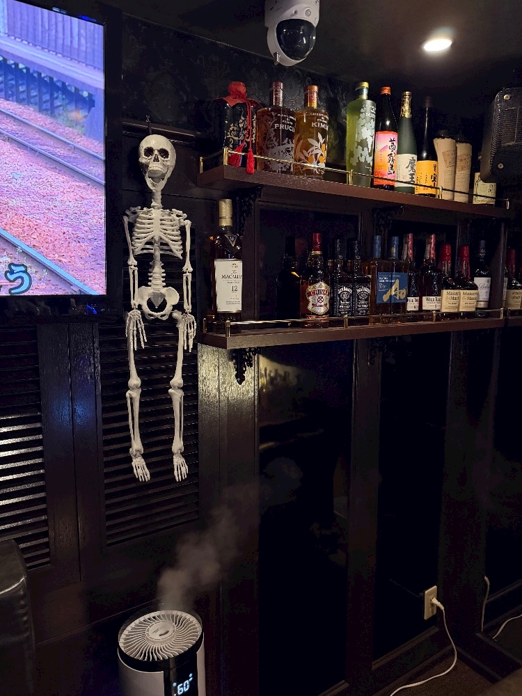 🎃ハロウィン装飾、着々と進行中🦴✨