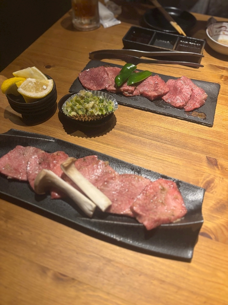 ごはんだいすきー