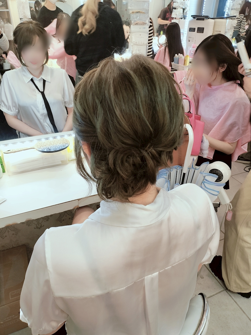 明日、木曜日出勤です😌🤍🩷