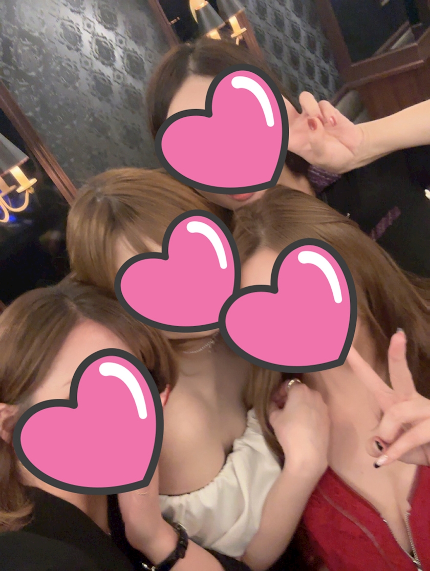 👱🏻&zwj;♀️︎💕︎